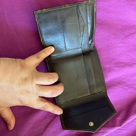 LV Monogram Mens Wallet - Picture 7 of 9